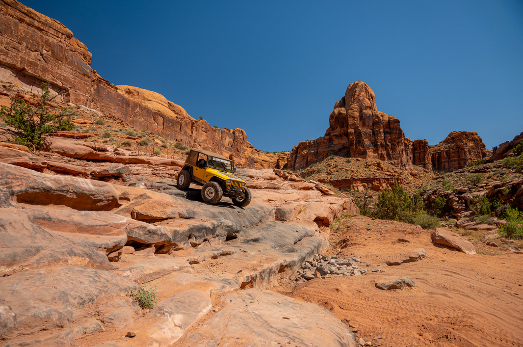 Avix Hits Moab’s Toughest Trail with Dirthead Dave